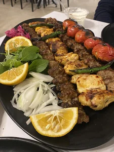 رستوران ریحون