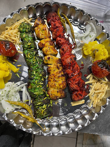 رستوران فانوس کویر