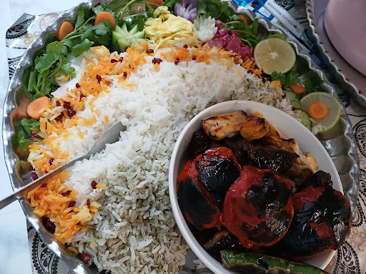 رستوران سنتی بانوی عمارت