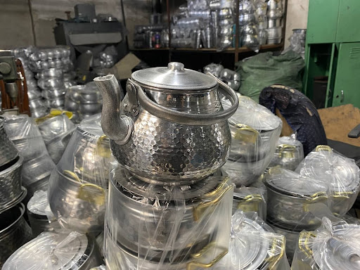 تولید ظروف آلومنیوم آریا (یساولی)
