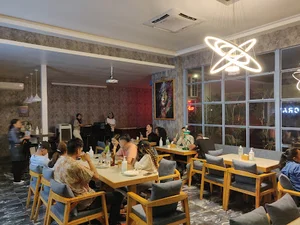 Crave Restaurant