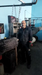 آپاراتی اسفندیاری
