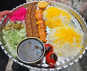 رستوران خضراء