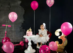 استودیو آینور