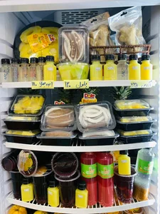 آبمیوه و بستنی آبمیوه‌چی 3