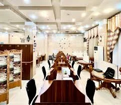 فروشندگی فرناز و دوستان