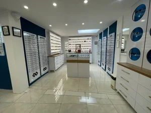 مرکزبینایی سنجی وعینک چاویکا 3