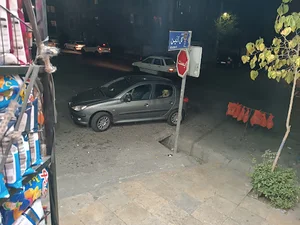 ایستگاه اتوبوس گل آذین
