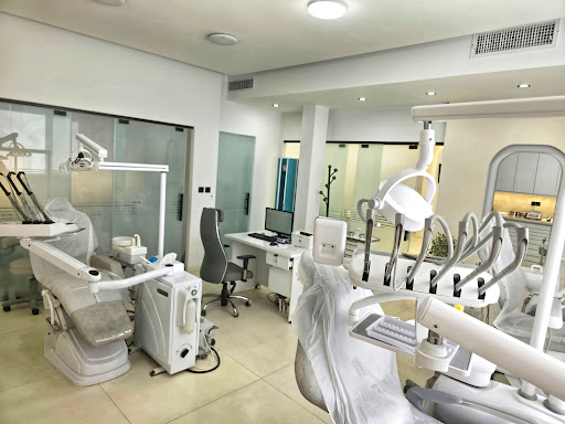 مطب دندانپزشکی دکتر زکیه محمدیان - دکتر نگین راحتی
