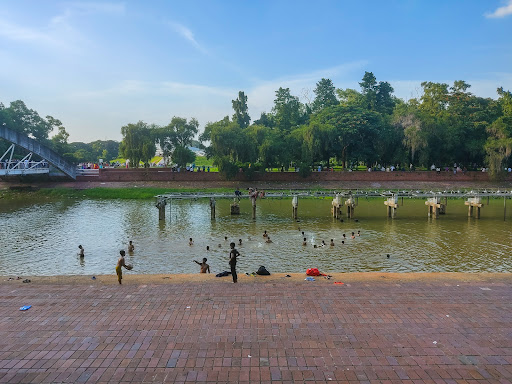 Crecent Lake