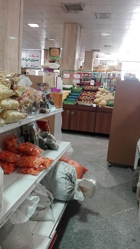 بازار میوه و تره‌بار استاد یوسفی