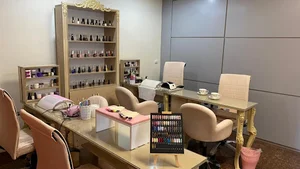 پریسا عزیزپور