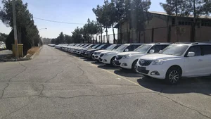 پارکینگ بنیان ایران خودرو (تندیس)