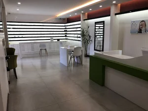 مرکز اپتومتری وعینک روشا