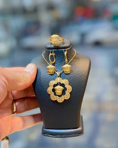 طلافروشی نگین زردکوه