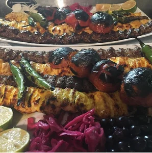 رستوران و تهیه غذای زیتون