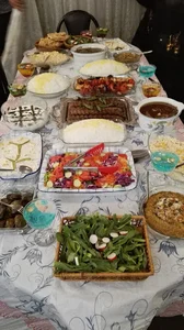 رستوران و تهیه غذای احسان