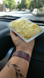 بستنی شاه بیکیان