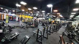 باشگاه بدنسازی داتیس Datis Fitness Club