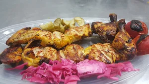 آشپزخانه دور از خانه