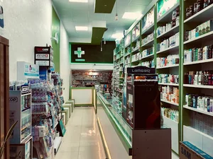 داروخانه دکتر گواهی