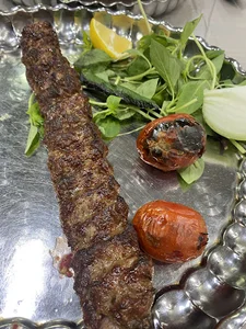کباب‌سرای دنج