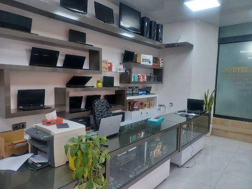 کامپیوتر الغدیر طوس / دیجی بایت