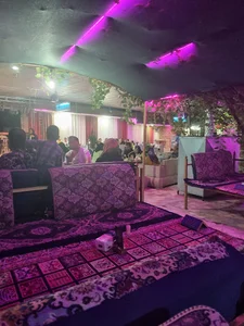باغ رستوران شب