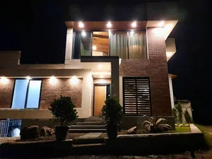 Chalus Villa