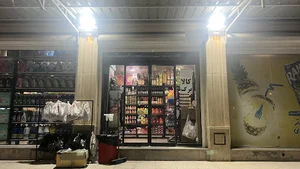 فروشگاه مواد غذایی فاضلی