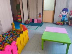 آموزشگاه کودکان خلاق آفتاب 4