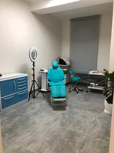 کلینیک پوست و موی بهسین