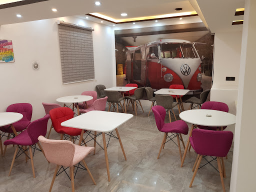 Cafe Brothers کافه برادرز