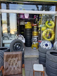 فروشگاه لاستیک و رینگ فاضل پاکزاد