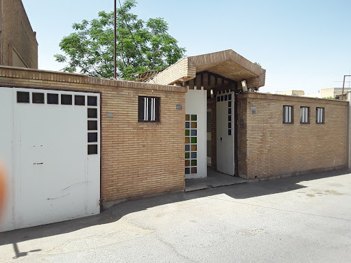 هلدینگ EKIA