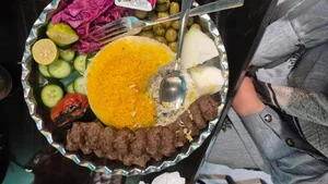 غذاخوری جواد رشتی 3