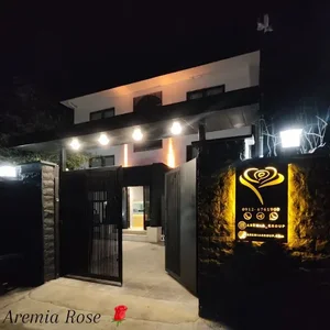 rose suites