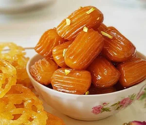 بستنی سنتی سرچنار