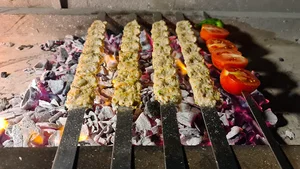 کباب کوبیده مرغ مظفر ذغالی