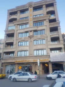 ساختمان پزشکان رازی