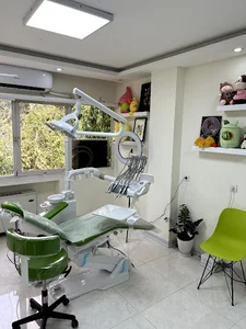 دندانپزشک کودک دکترسیاوش صالحی