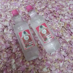 گلاب و عرقیات گیاهی قائم
