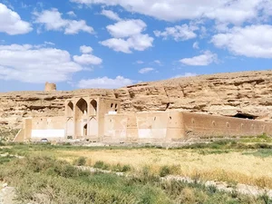 کاروانسرای ایزدخواست