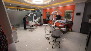کلینیک دندانپزشکی دکتر محسن حسینی