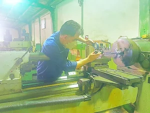 قلاویز کاری وتراشکاری سیار بندرعباس امیر نصیبی