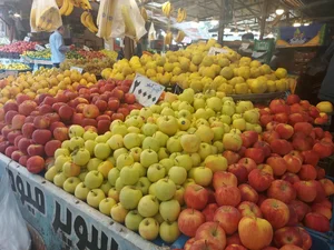 بازارچه میوه و تره بار چمران 4
