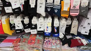 تولید جوراب عمده آرون
