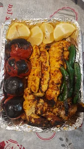 تهیه غذای نمکدون