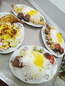رستوران و کافه سنتی شجاع لشکر
