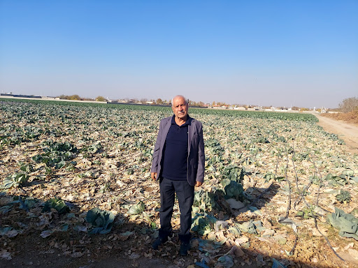 مرغداری و مزرعه کشاورزی نمونه چنگیزی